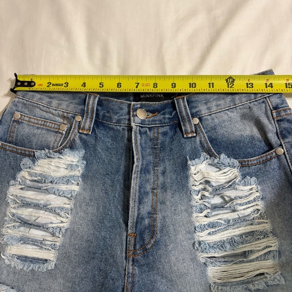 MINKPINK Light Wash Distressed Button Fly Shorts size L - Blue - Picture 7 of 10